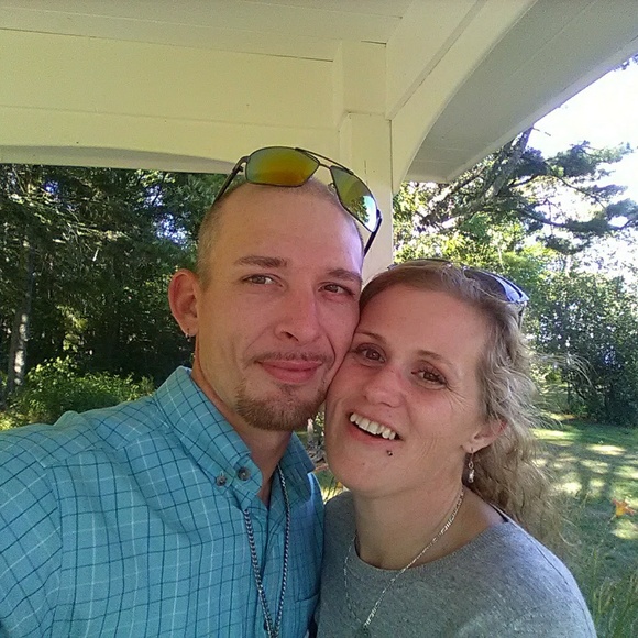 Meet your Posher, Hiedi - Picture 3 of 3